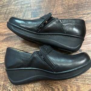 Nurture Women's Malone Black Leather Clog Shoes size 7 M